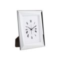 Table clock pyramid