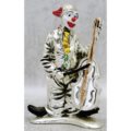 Clown with cello