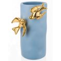Vase with doves