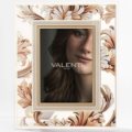 Photoframe baroque leaves