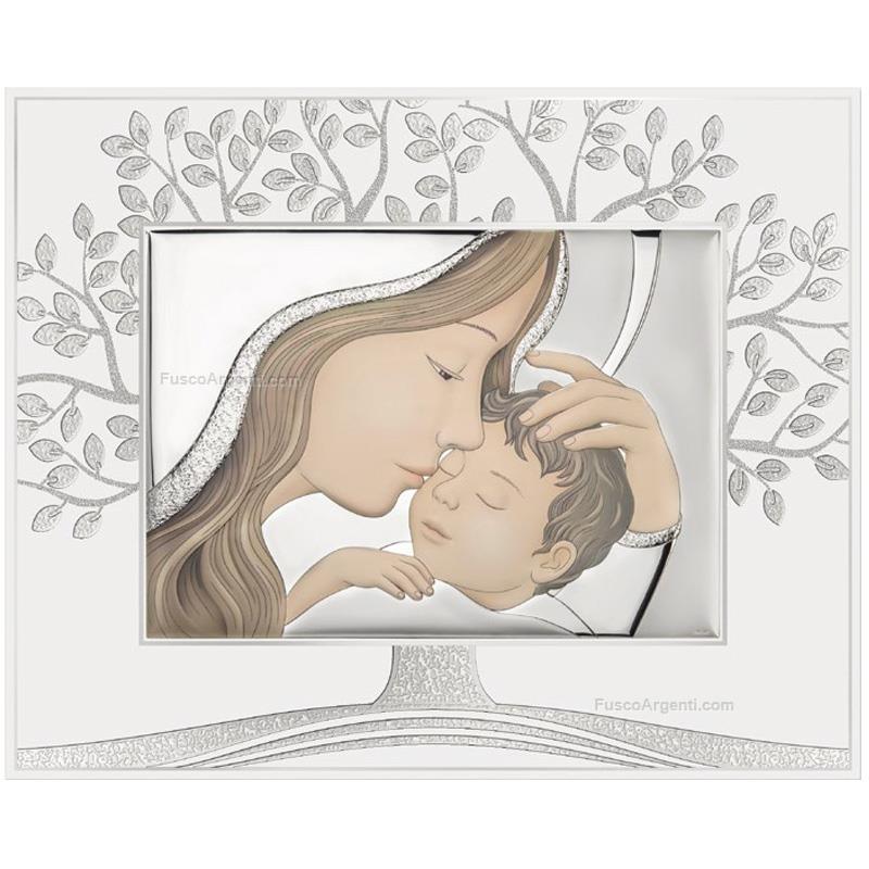 atelier maternity on white panel