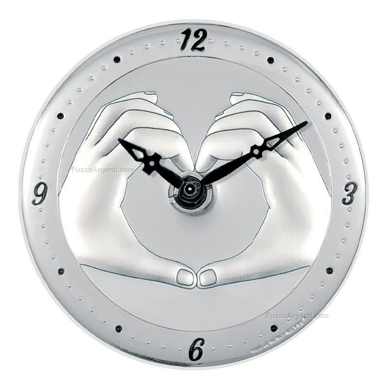 atelier table clock heart hands