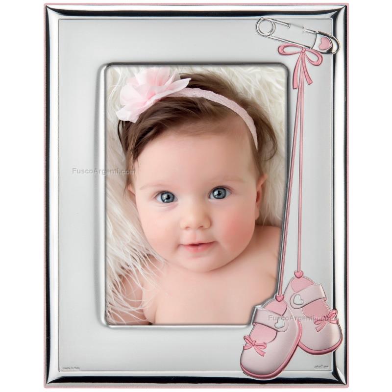 atelier photoframe baby shoes