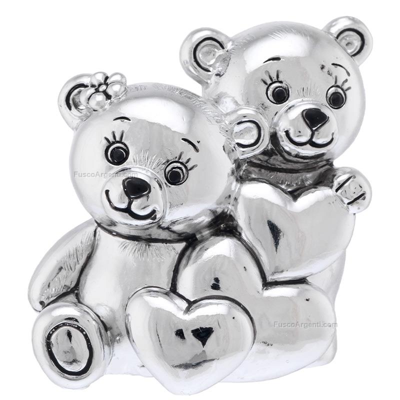 bagutta bears couple with hearts