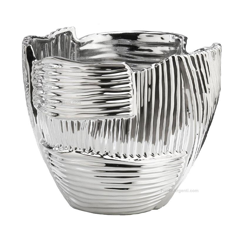 bagutta vase crossed lines