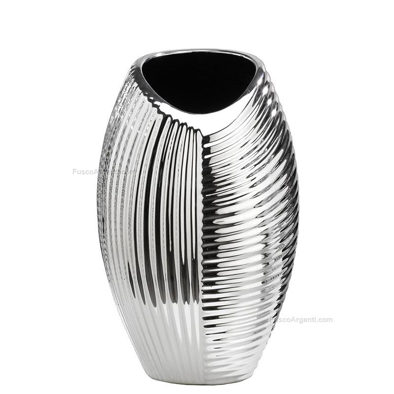 bagutta vase crossed lines