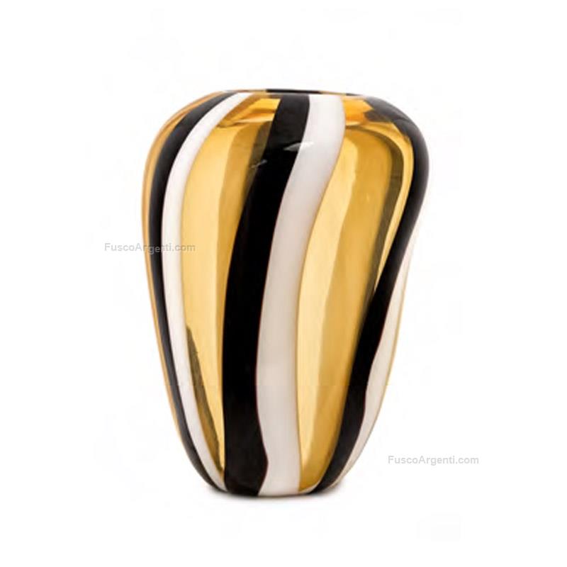 fade vase amina