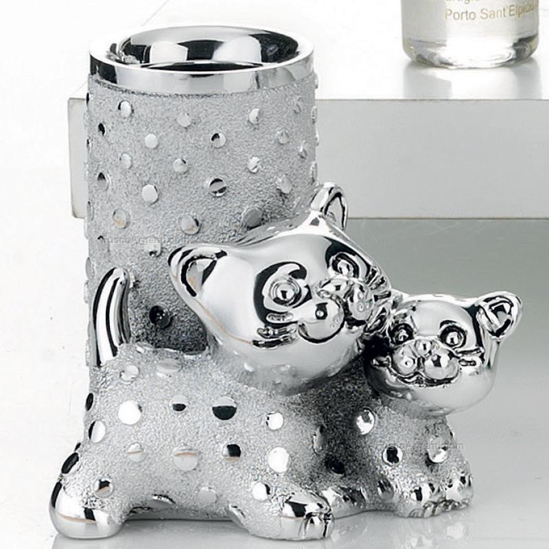 moda argenti perfumer kitten with cub